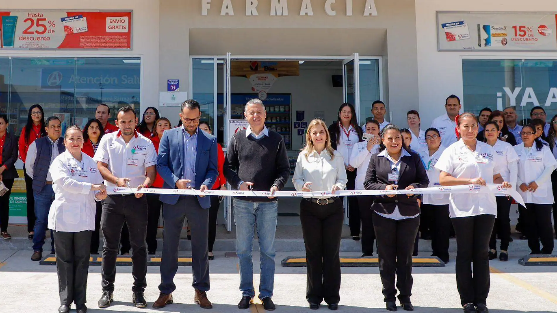 Inauguran una nueva sucursal de Farmacias del Ahorro en la zona norte